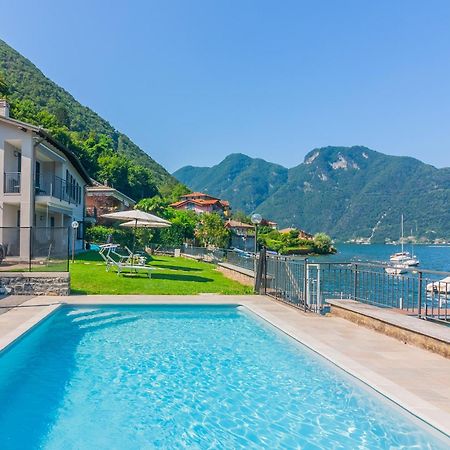 Ninfea Apartments By Wonderful Italy Lezzeno Luaran gambar
